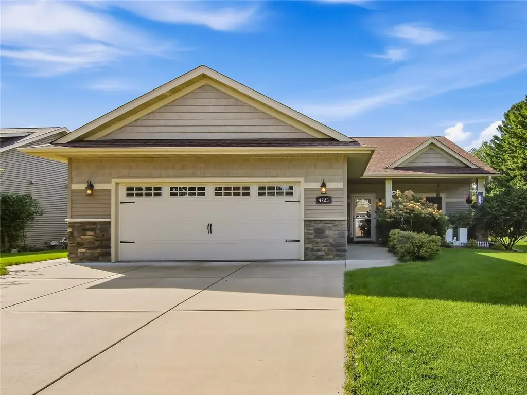 4225 Clay Street, Eau Claire