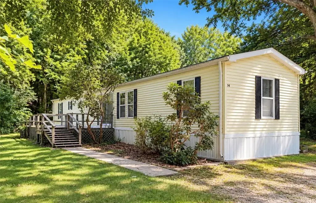14 Gooseberry Hill, Charlestown