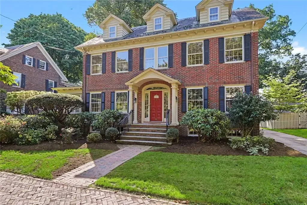 131 Freeman Pkwy, Providence