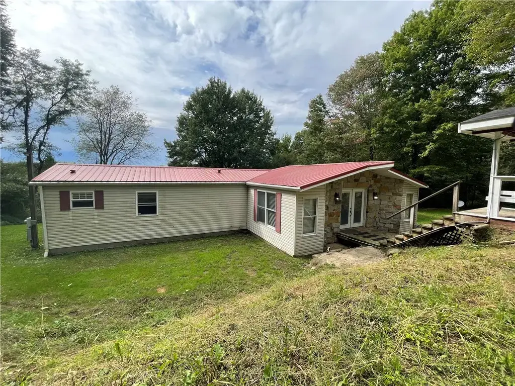 1567 Pulaski Mercer Road , E Lackawannock
