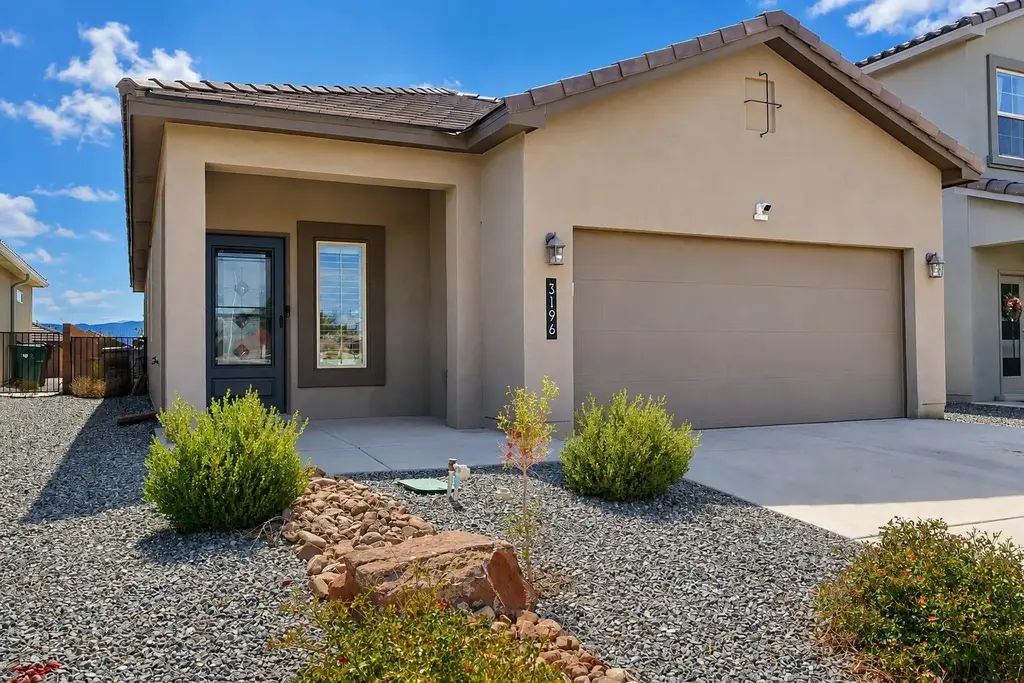 3196 Tazanita Loop Se, Rio Rancho
