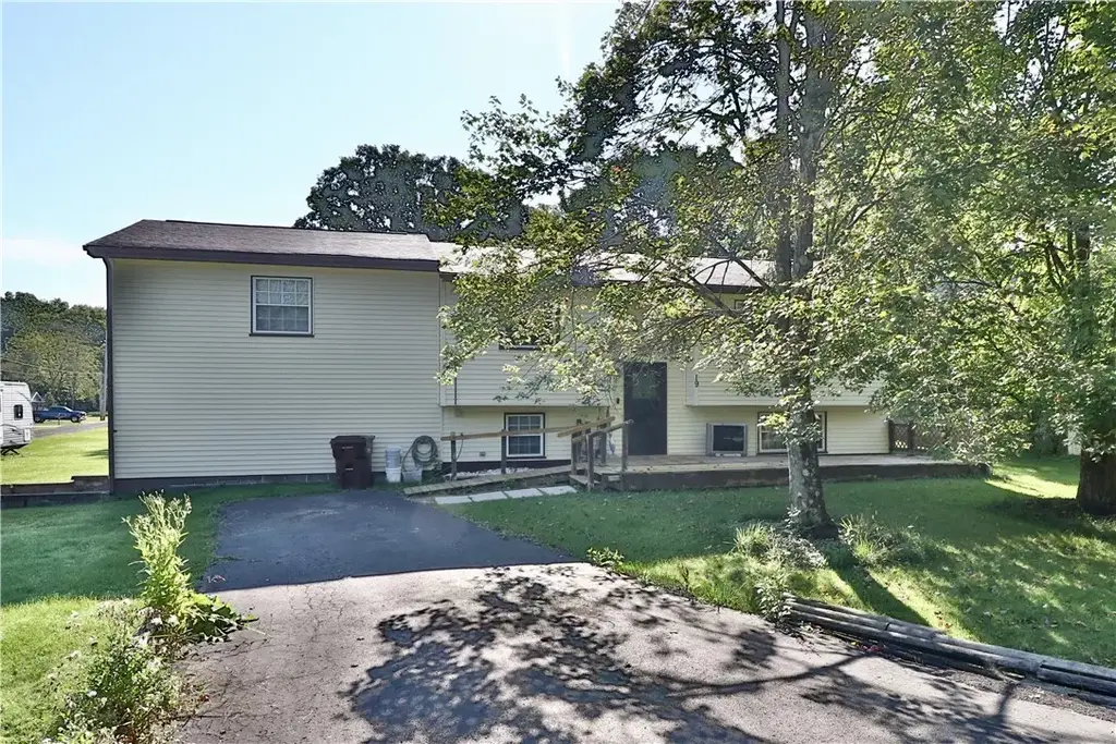 19 26th Street , Pymatuning