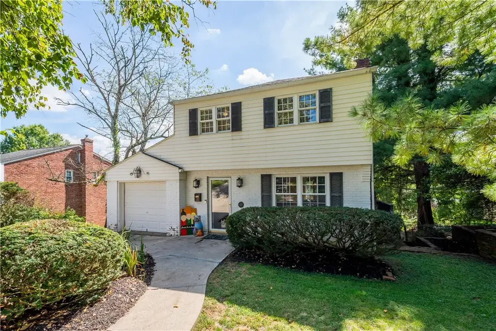 126 Senate Drive , Pleasant Hills