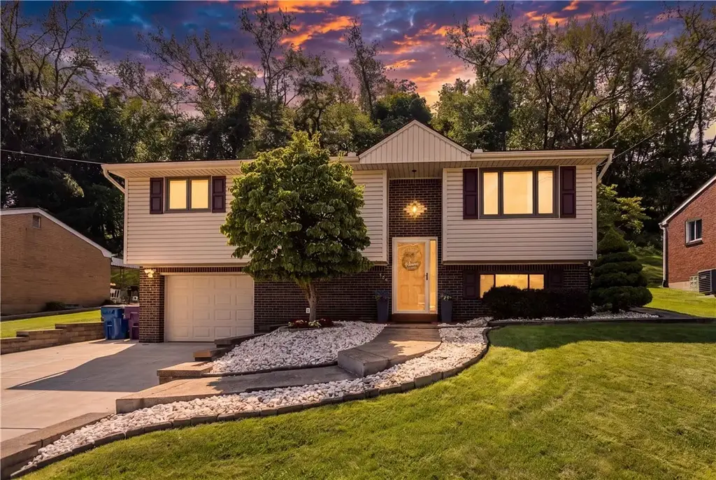 470 Crestview Drive , Plum Boro