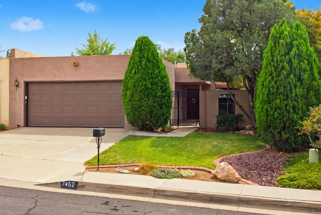 7452 Burlison Drive Ne, Albuquerque