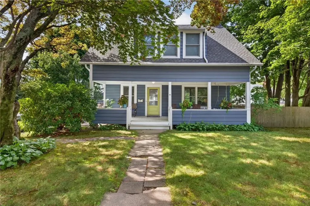 58 Hyland Ave, East Greenwich