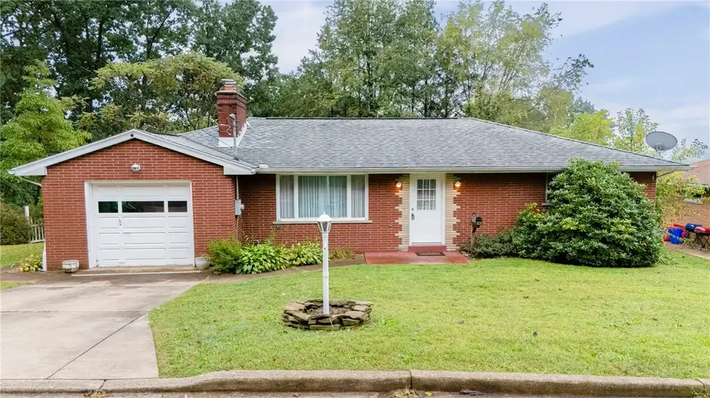 1124 High Street, Jeannette