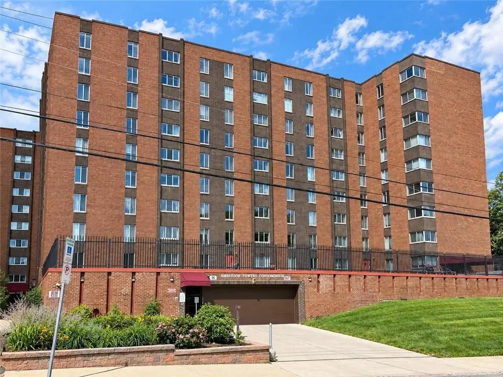 5 Bayard Road 714, Shadyside