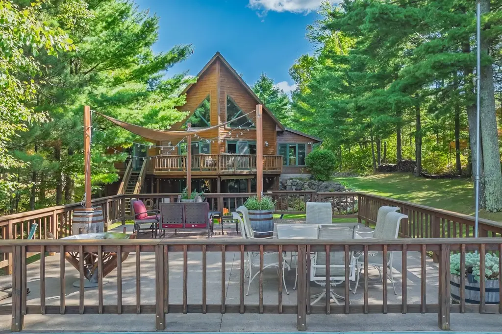 2071 Hazy Bay Rd, Tomahawk