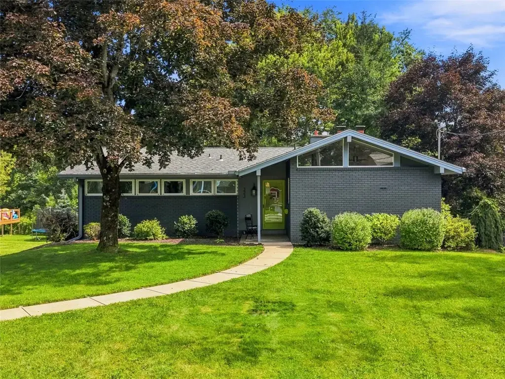 323 Tadmar Avenue , Ross