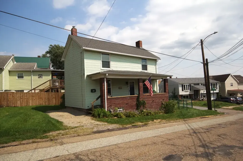 812 Prospect Street, Brackenridge