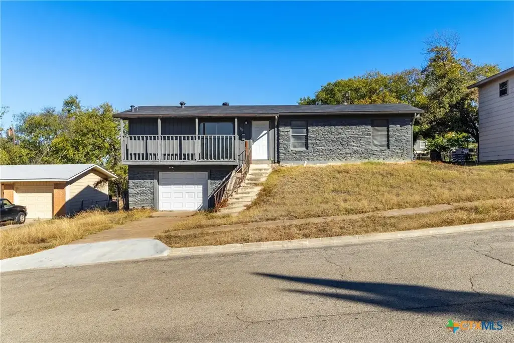 803 W Bryce Avenue, Killeen