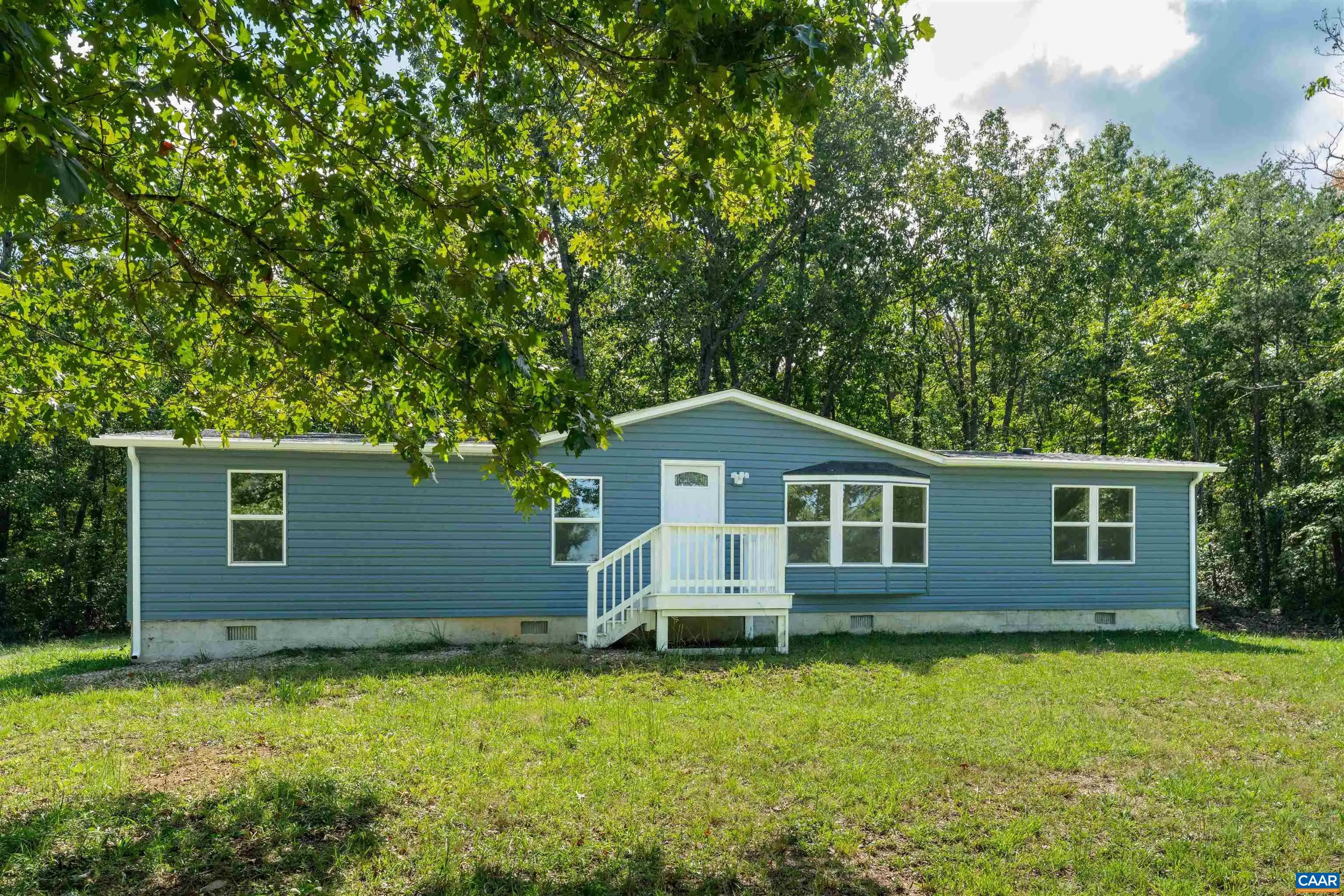 131 Bears Den Trl, Greenville