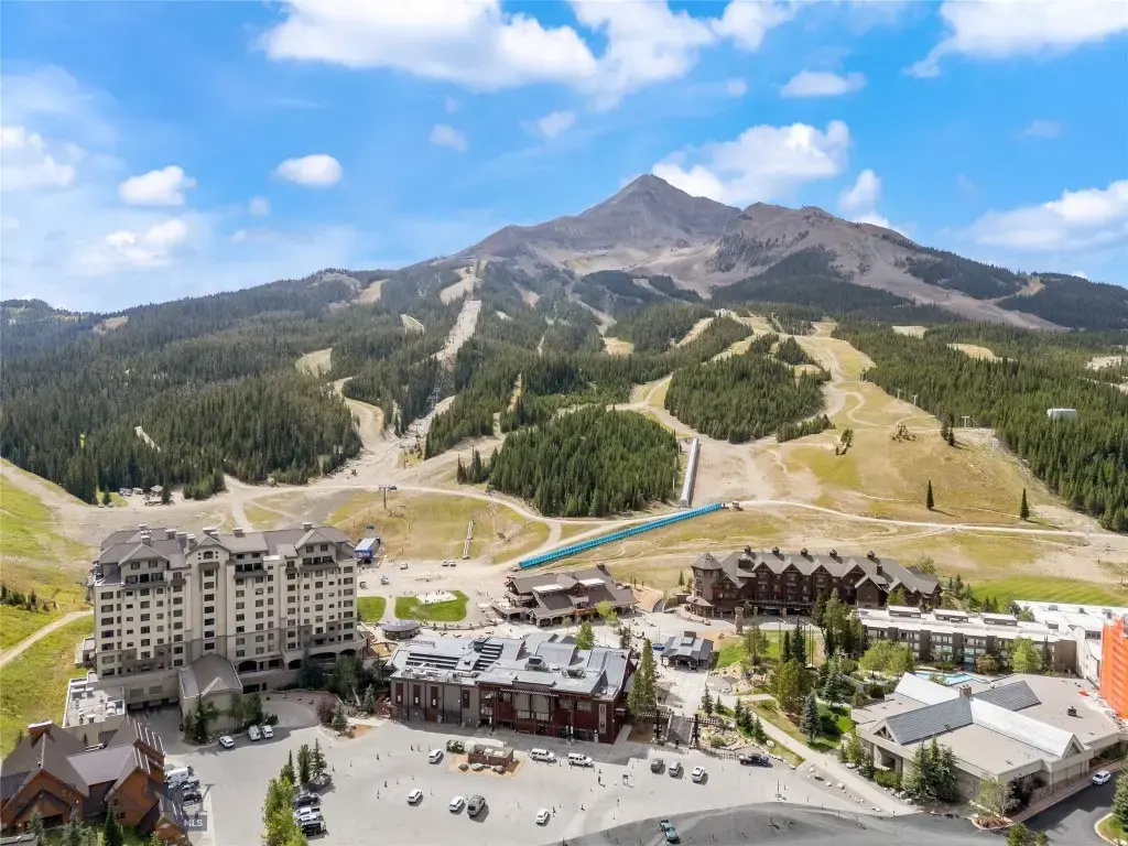 21 Sittingbull Road Road 1190, Big Sky