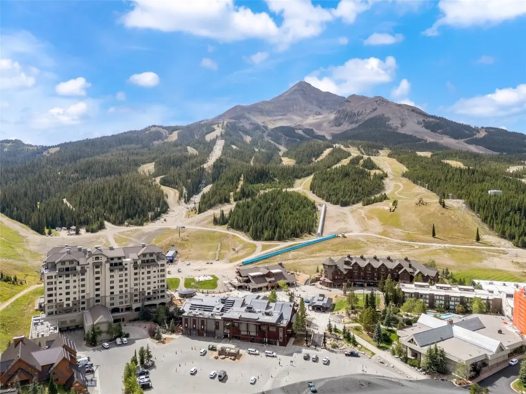 21 Sittingbull Road Road 1190, Big Sky