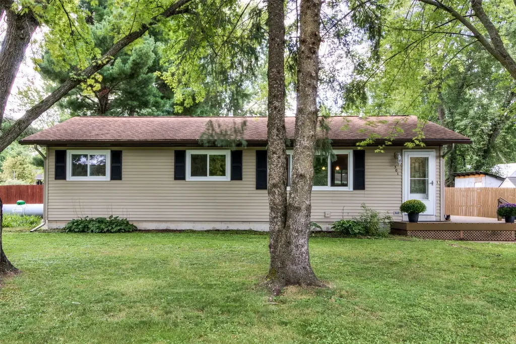 301 Wapiti Lane, Elk Mound