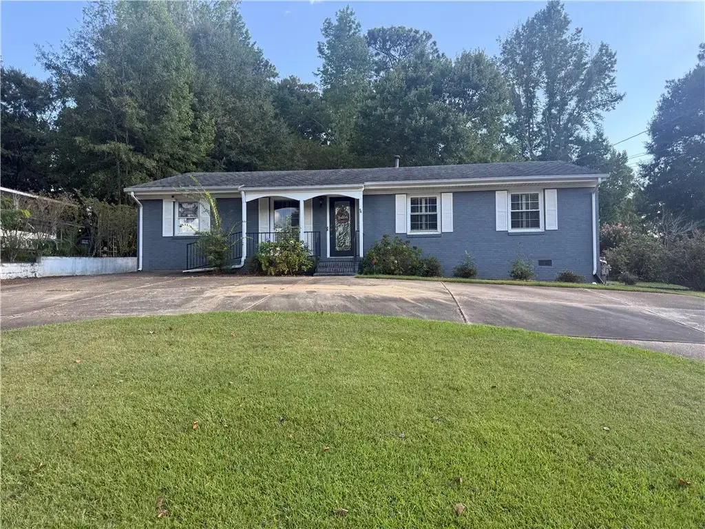 1811 Jollit St, Opelika