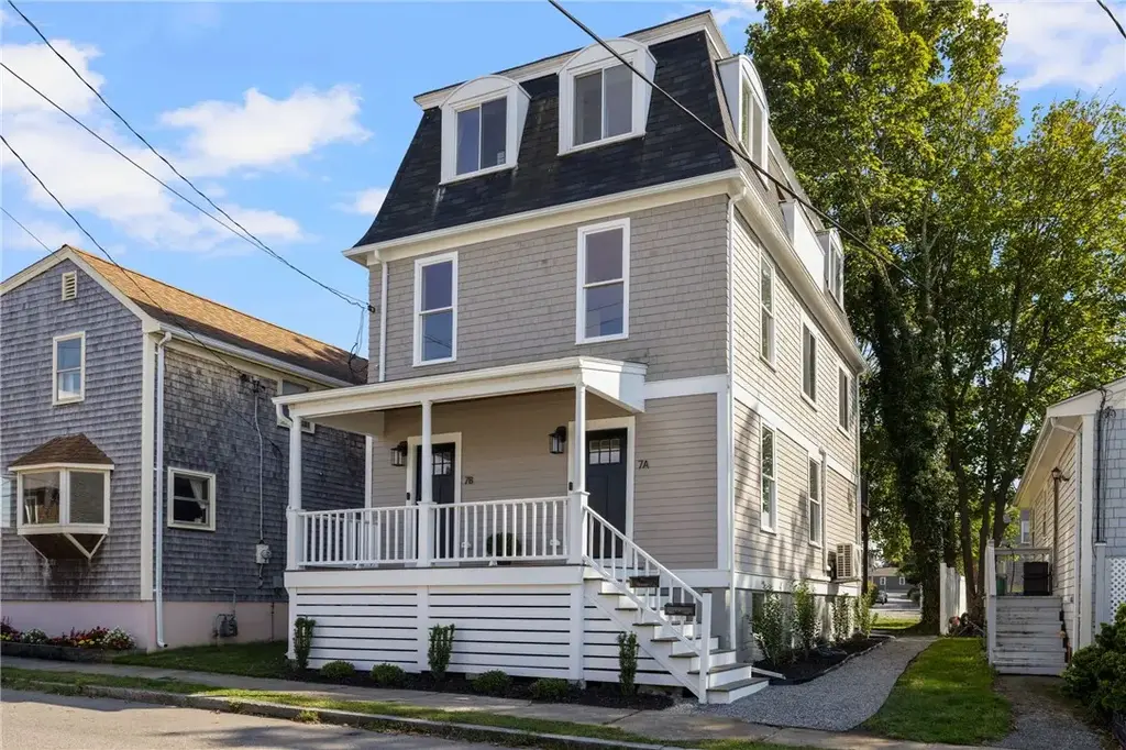 7 Sheffield Ave # B, Newport