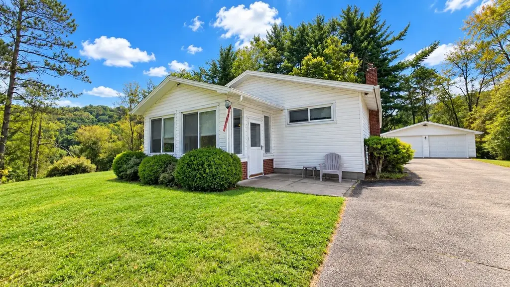 4302 State Route 156, Kiskiminetas