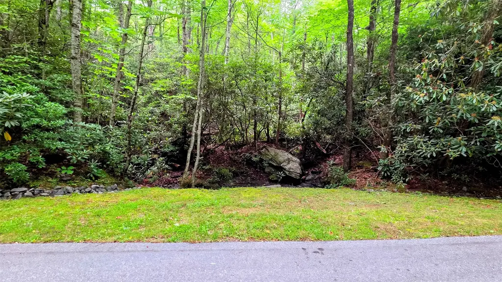 Lot 5 Black Oak Drive, Sapphire