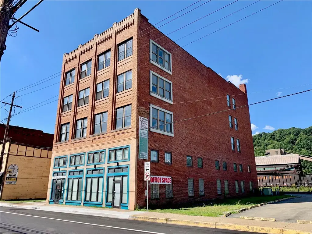 435 Donner Avenue , Monessen