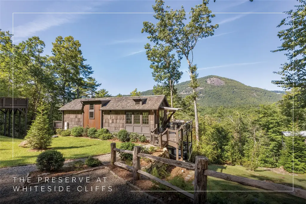 230 Rock Face Trail, Highlands