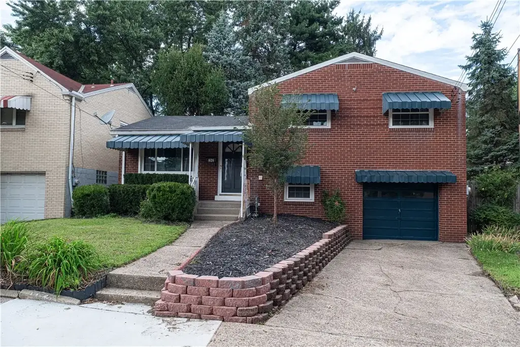1626 Hybla Street , Brighton Heights