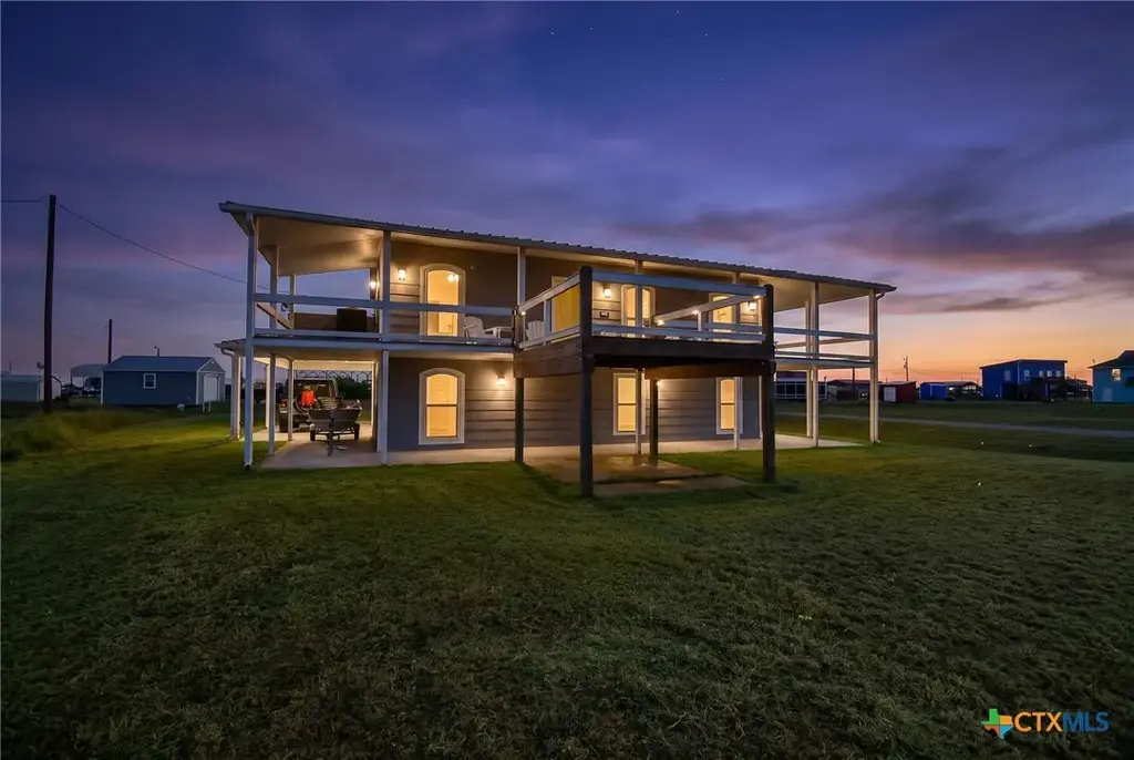 965 Porpoise Drive, Palacios