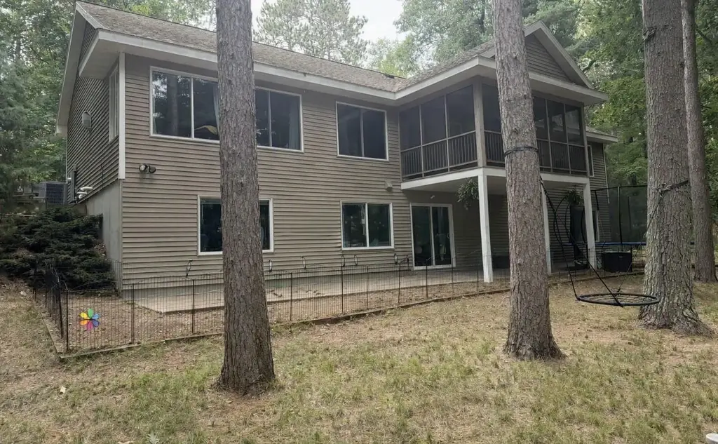 9928 Ridgewood Dr, Minocqua