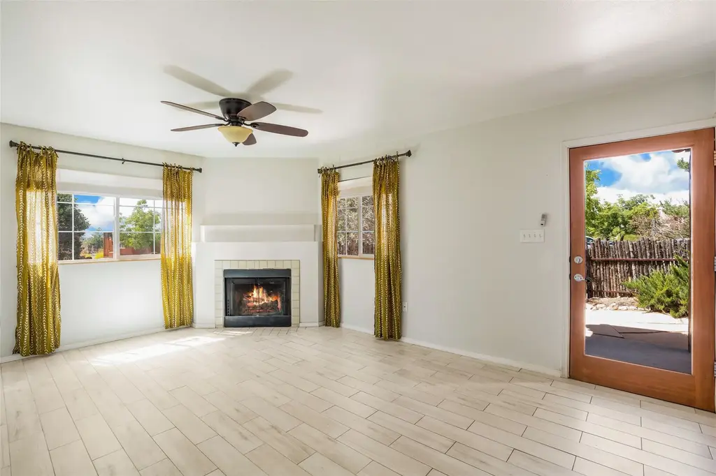 2210 Miguel Chavez Road # 215, Santa Fe