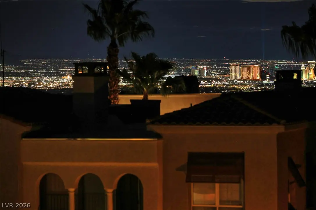 2555 Hampton Road 7203, Henderson
