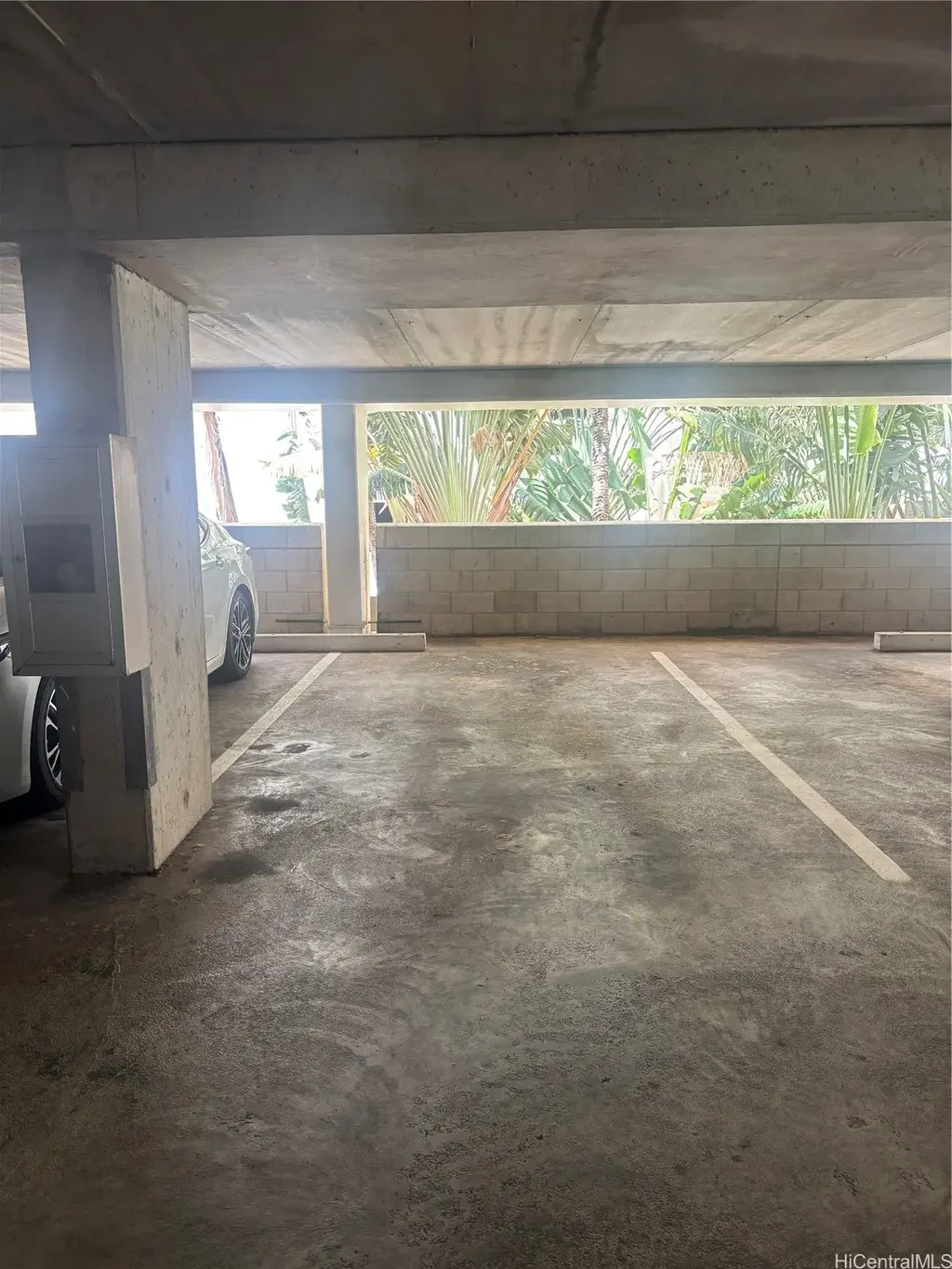 (unit #1-307) 501 Hahaione Street, Honolulu