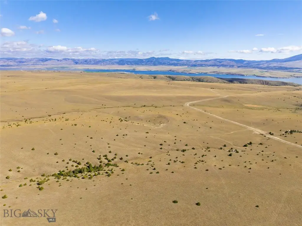 2b Open Range Trail, Winston