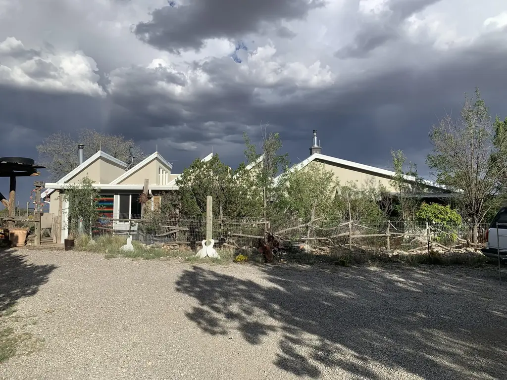 130 Stream Road, Edgewood