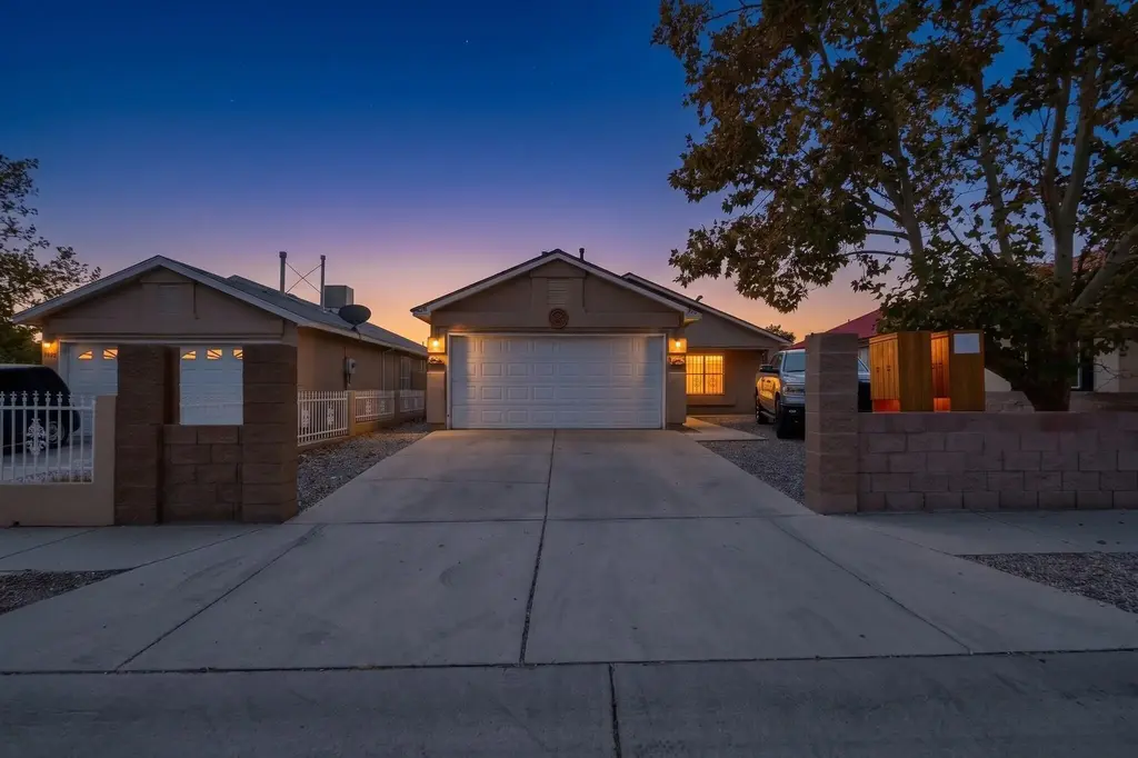 7304 Rainmaker Road Sw, Albuquerque