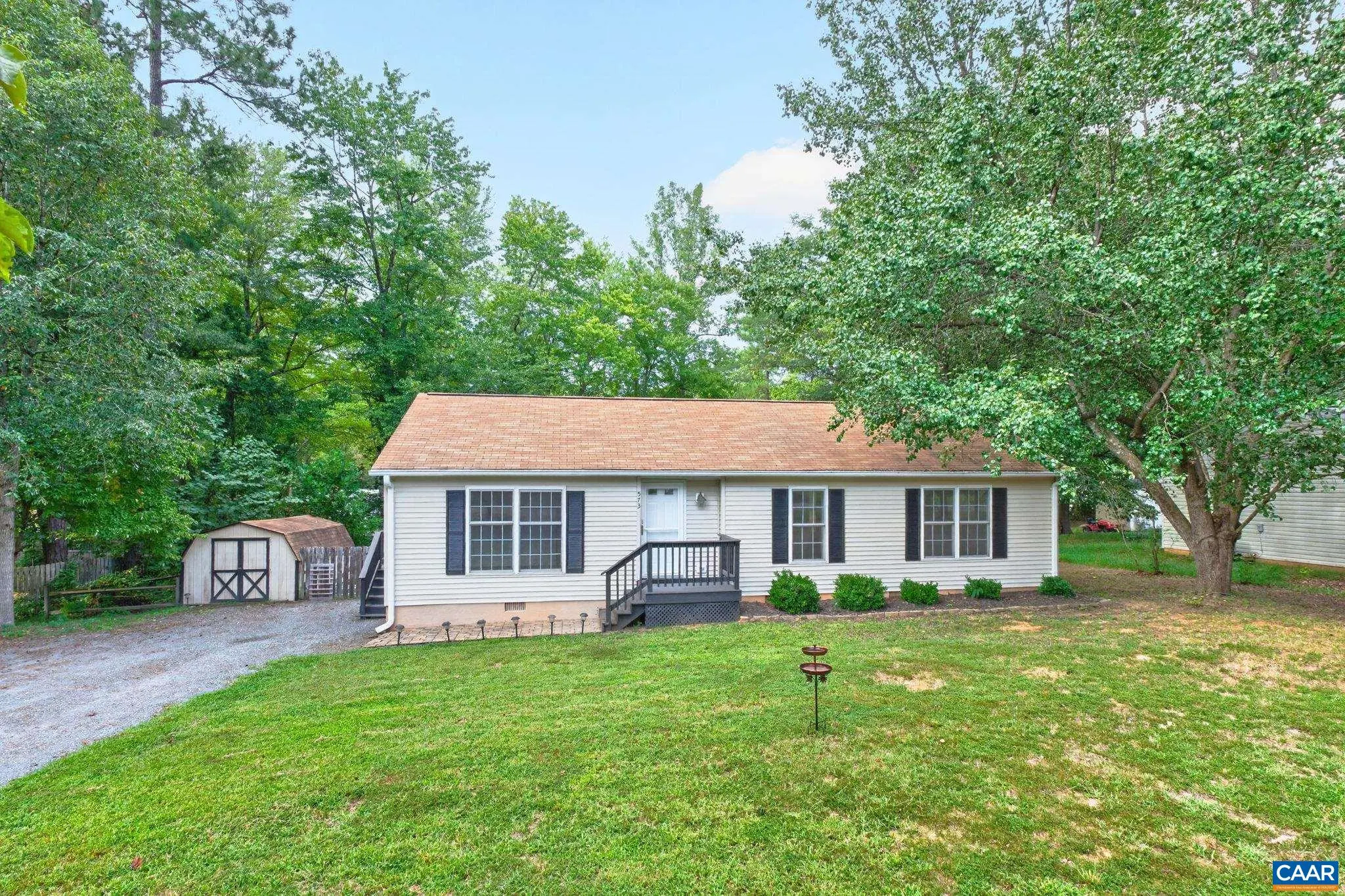 573 Jefferson Dr, Palmyra