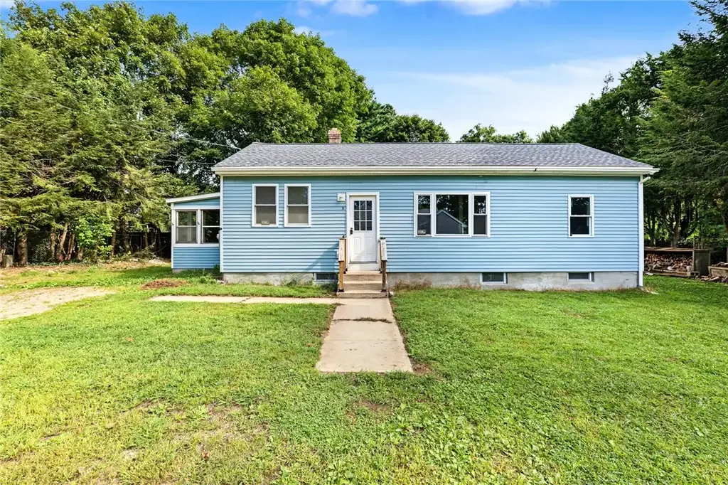 3 Champlin Dr, Hopkinton