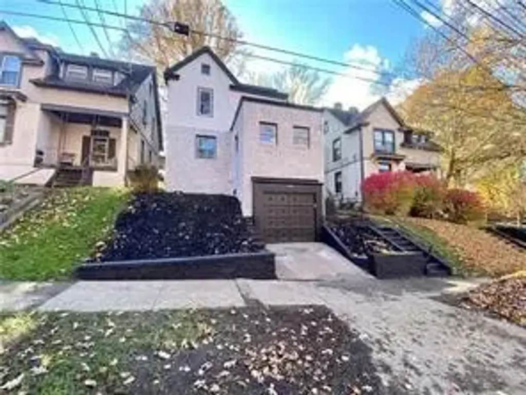 404 Washington Avenue , Oakmont