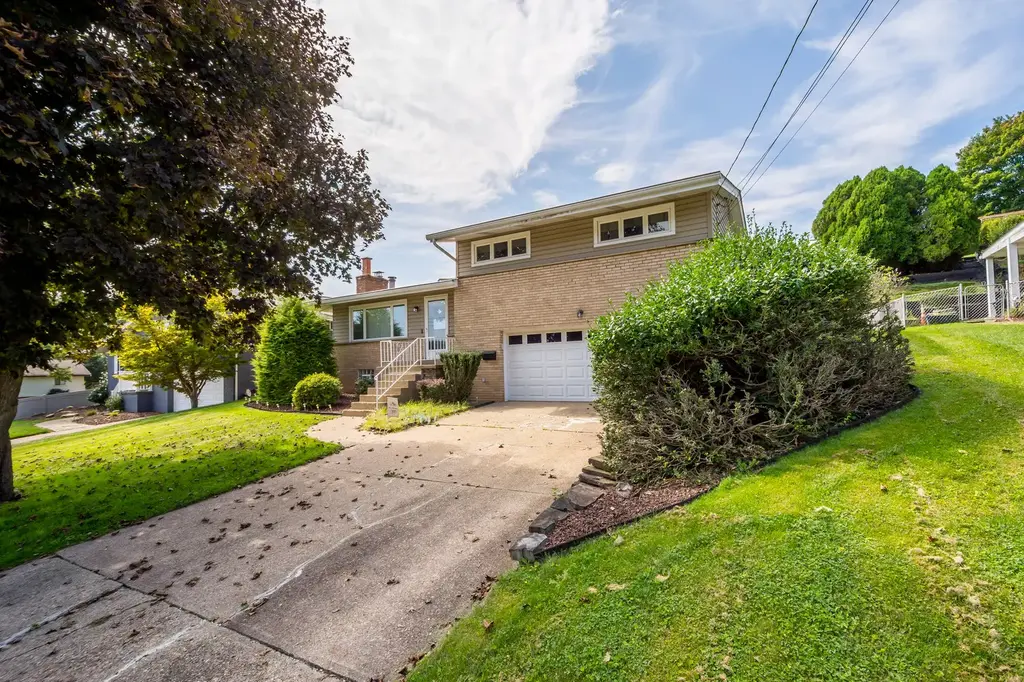 358 Yarrow Lane, Pleasant Hills