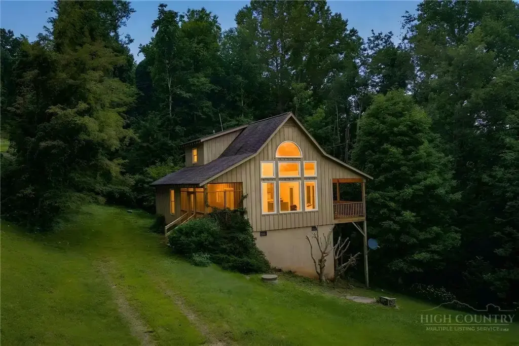 466 Dayspring Drive, Boone