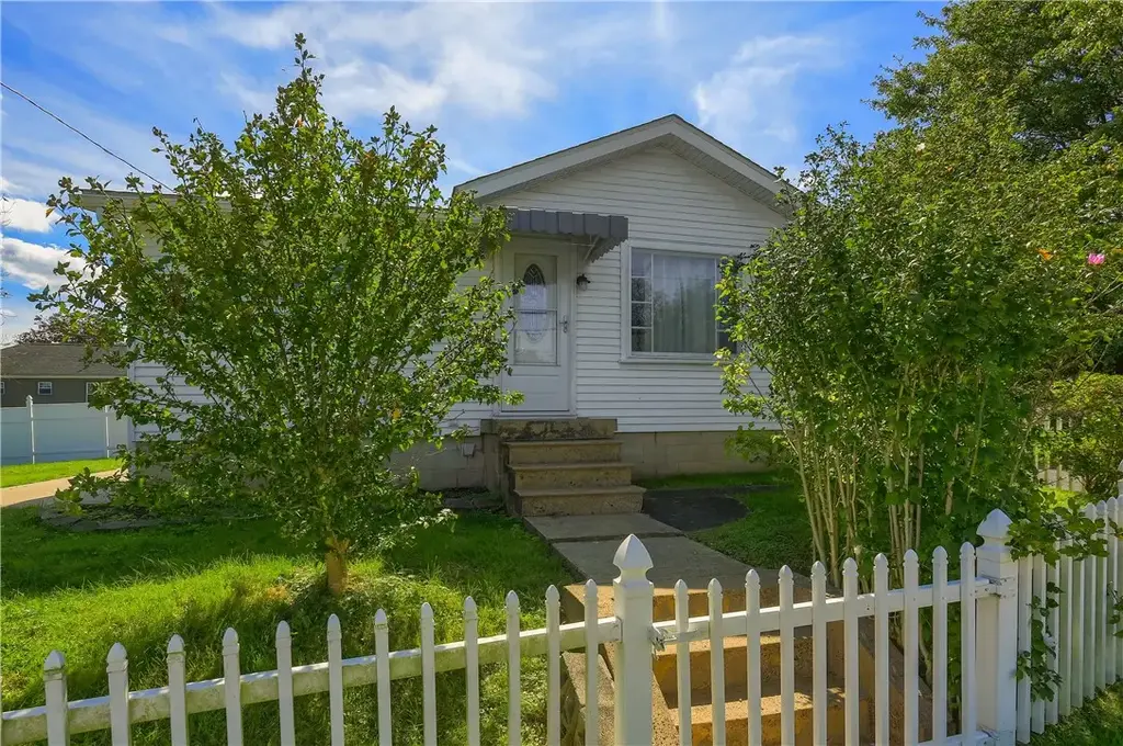 3631 Knape Street , West Mayfield