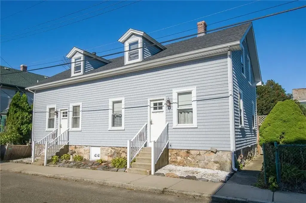1 Lucas Ave, Newport