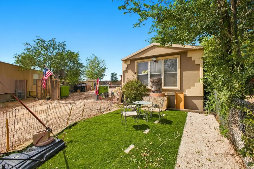2911 Ervien Lane Sw 16, Albuquerque