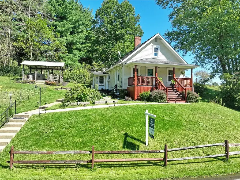 2 Vanceville Road , Somerset