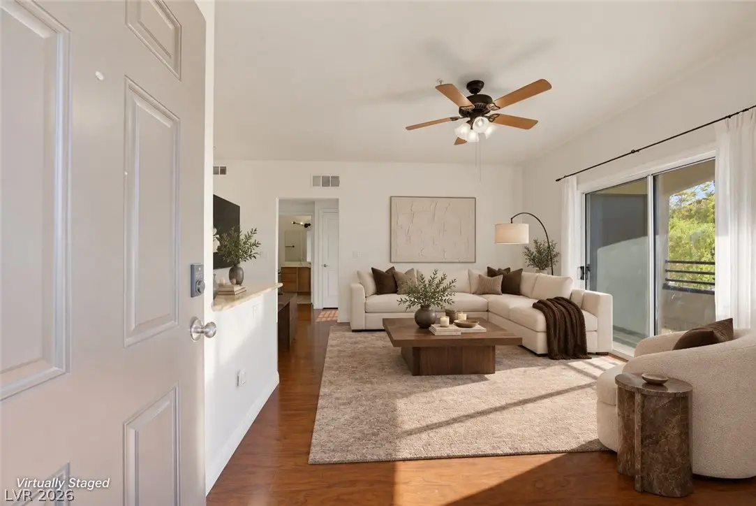 2291 W Horizon Ridge Parkway 13176, Henderson