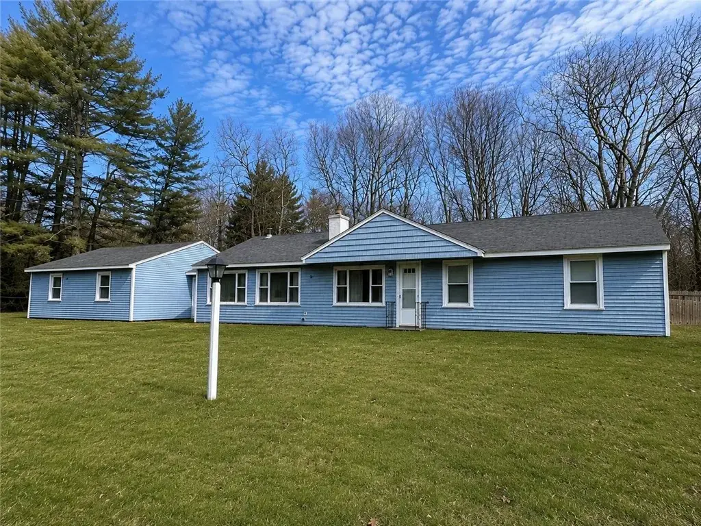 16 Sandra Dr, North Kingstown