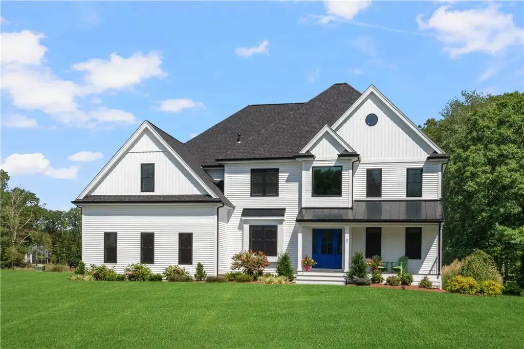 3 Bucklin Dr, Rehoboth