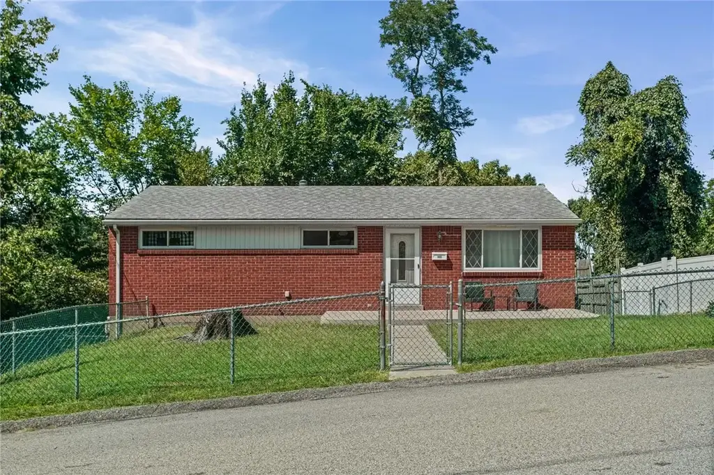 333 Walpole Drive, Penn Hills