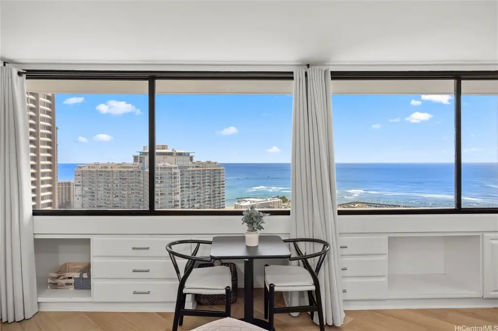 (unit #3304) 1700 Ala Moana Boulevard, Honolulu