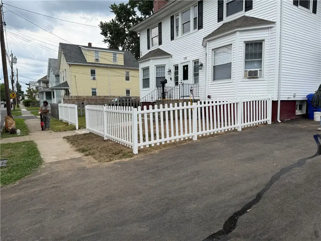 172 Central Ave, East Providence